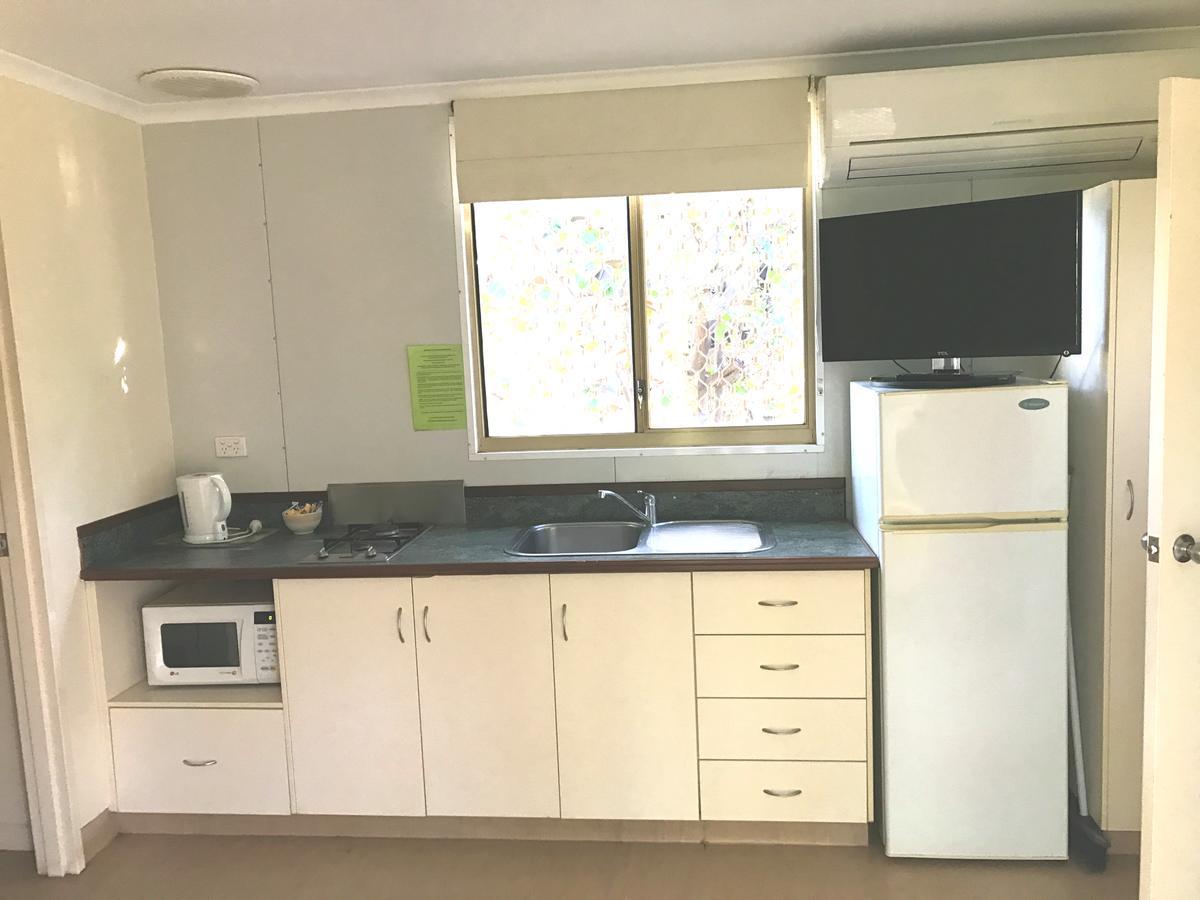 Aaok Karratha Caravan Park Luaran gambar