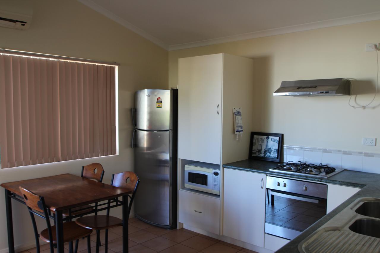 Aaok Karratha Caravan Park Luaran gambar