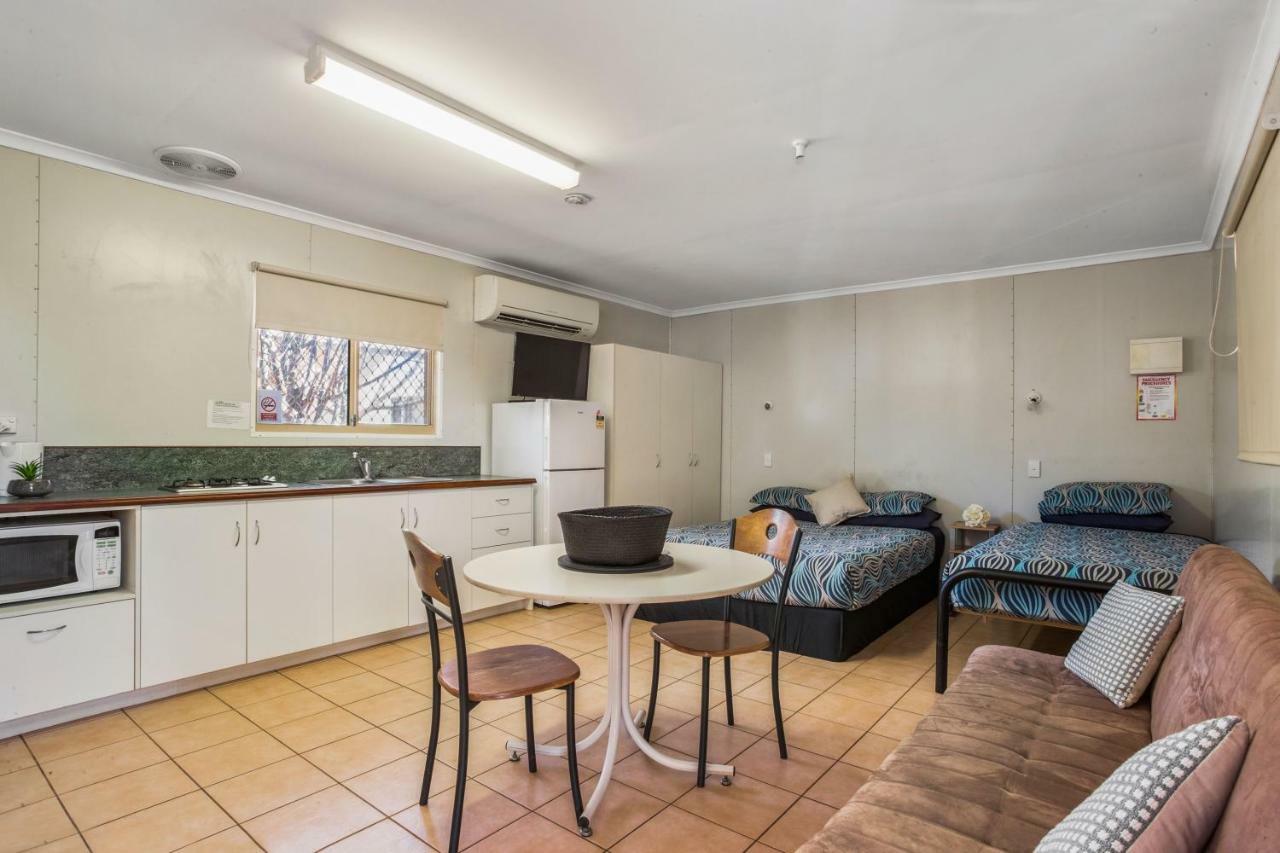 Aaok Karratha Caravan Park Luaran gambar